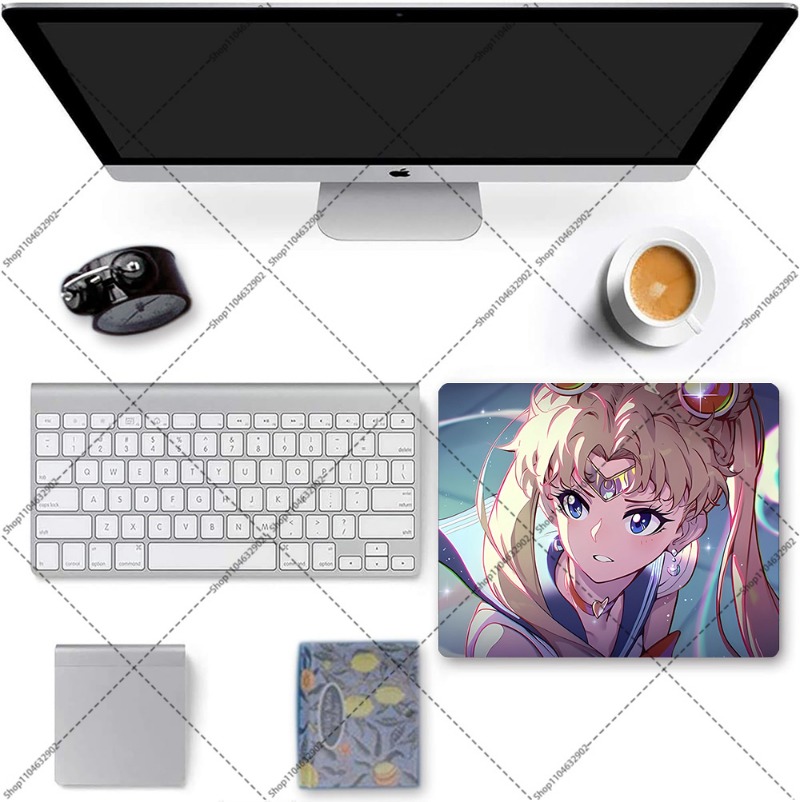 Podkładka pod mysz Sailor Moon – Desk Setup Rug recenzja i cena