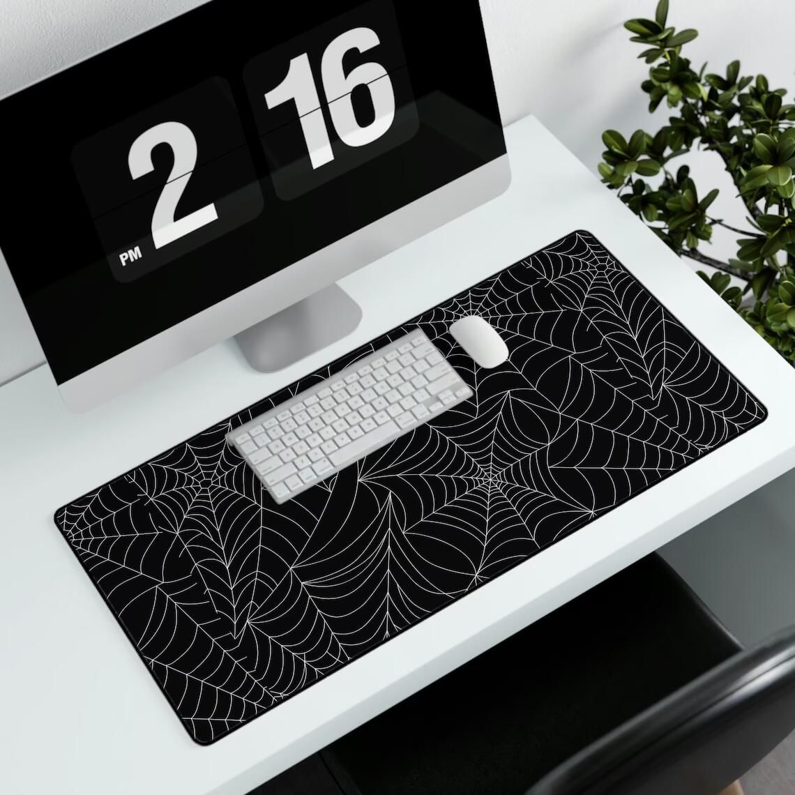 Długa urocza podkładka na biur – Desk Setup Aesthetic recenzja i cena